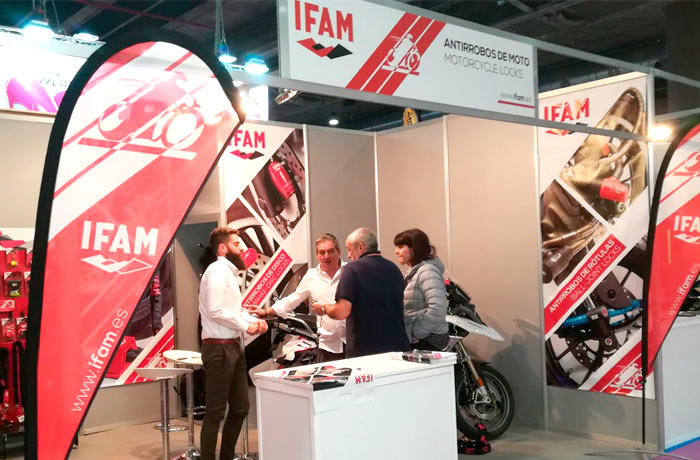 ifam-vive-la-moto-postferia